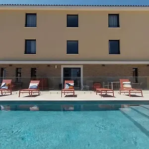 Hotel Ibis Styles Aix-en-provence Tgv, Cabries
